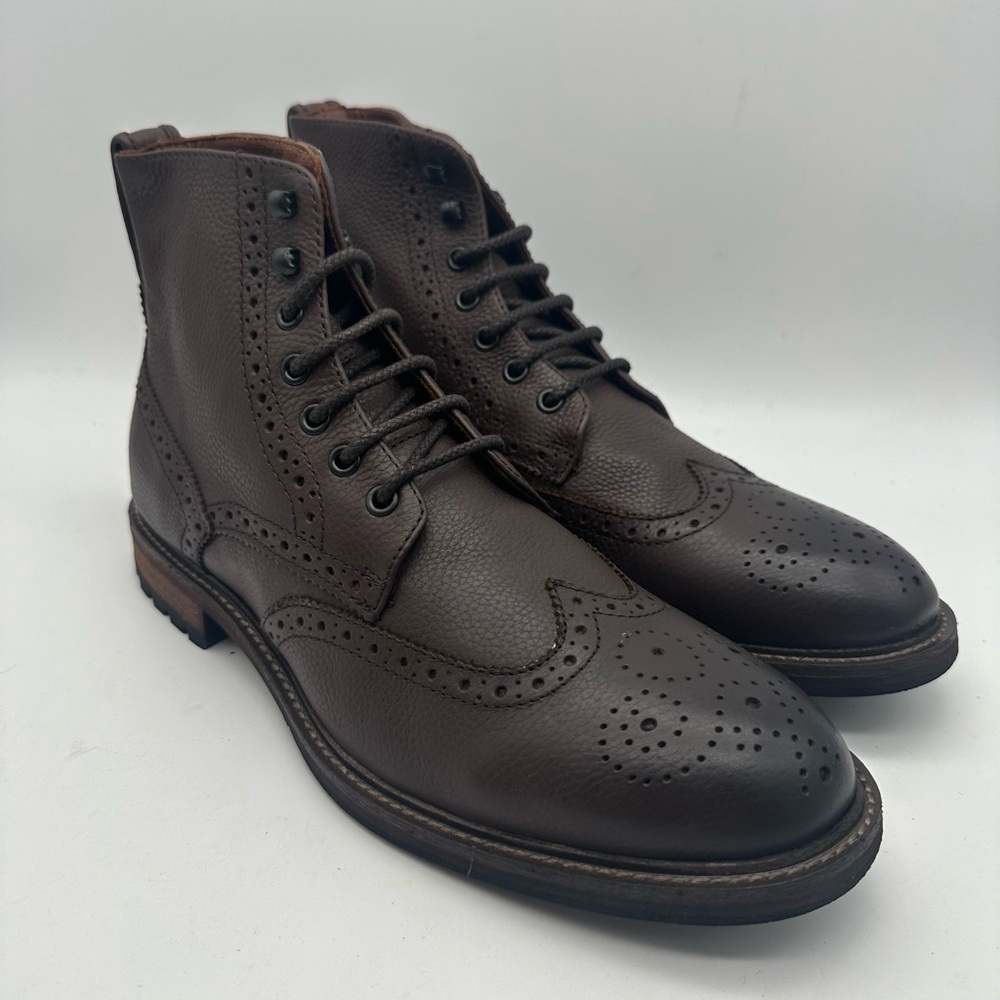 BRAND NEW Banana Republic Vernan Men’s Brown Wingtip Dress Boots Sz 10